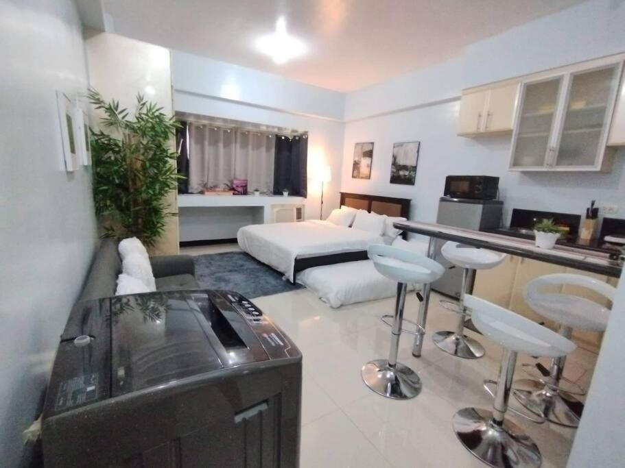 A2j Executive Near Venice Mall Bgc Manila