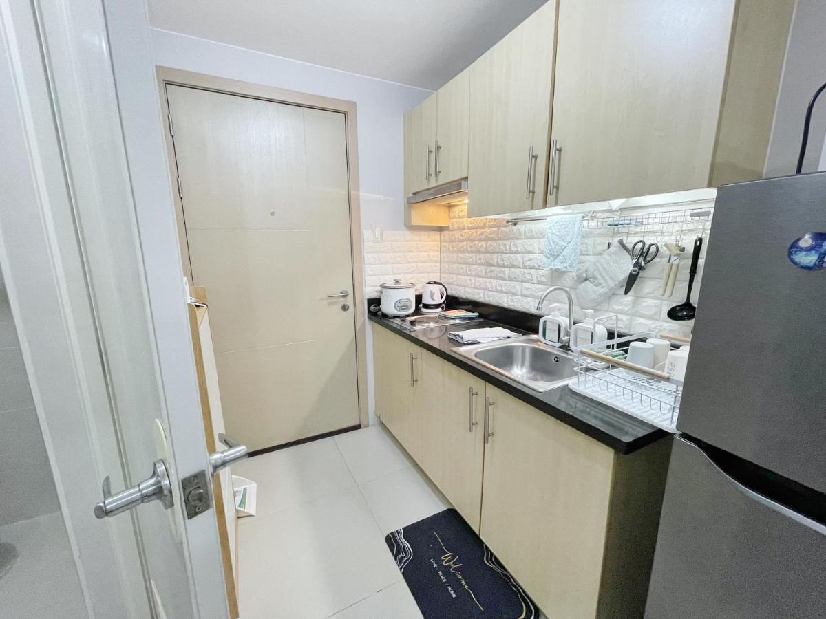 Grass Residences Condotel Near Sm City North Edsa Aparthotel