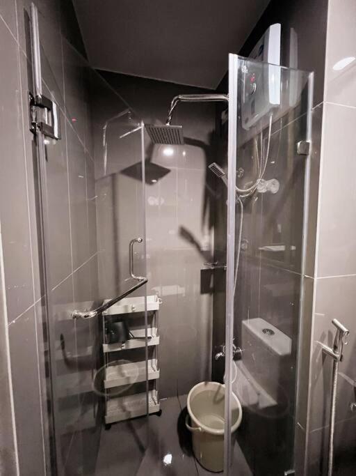 Staycation By Ness In Ayala Makati Apartment Manila