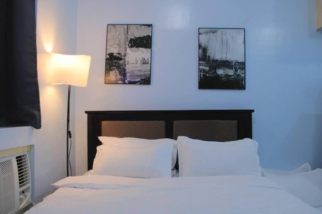 A2j Executive Near Venice Mall Bgc * Manila
