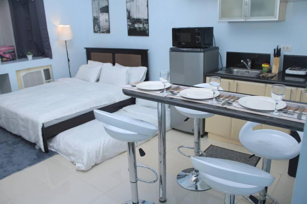 A2j Executive Near Venice Mall Bgc Manila