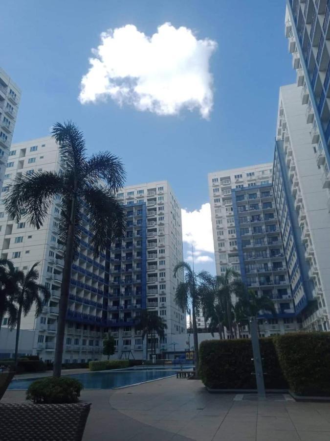 The Right Key @ Sea Residences Manila
