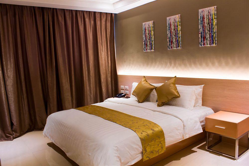 Hotel Dela Manila