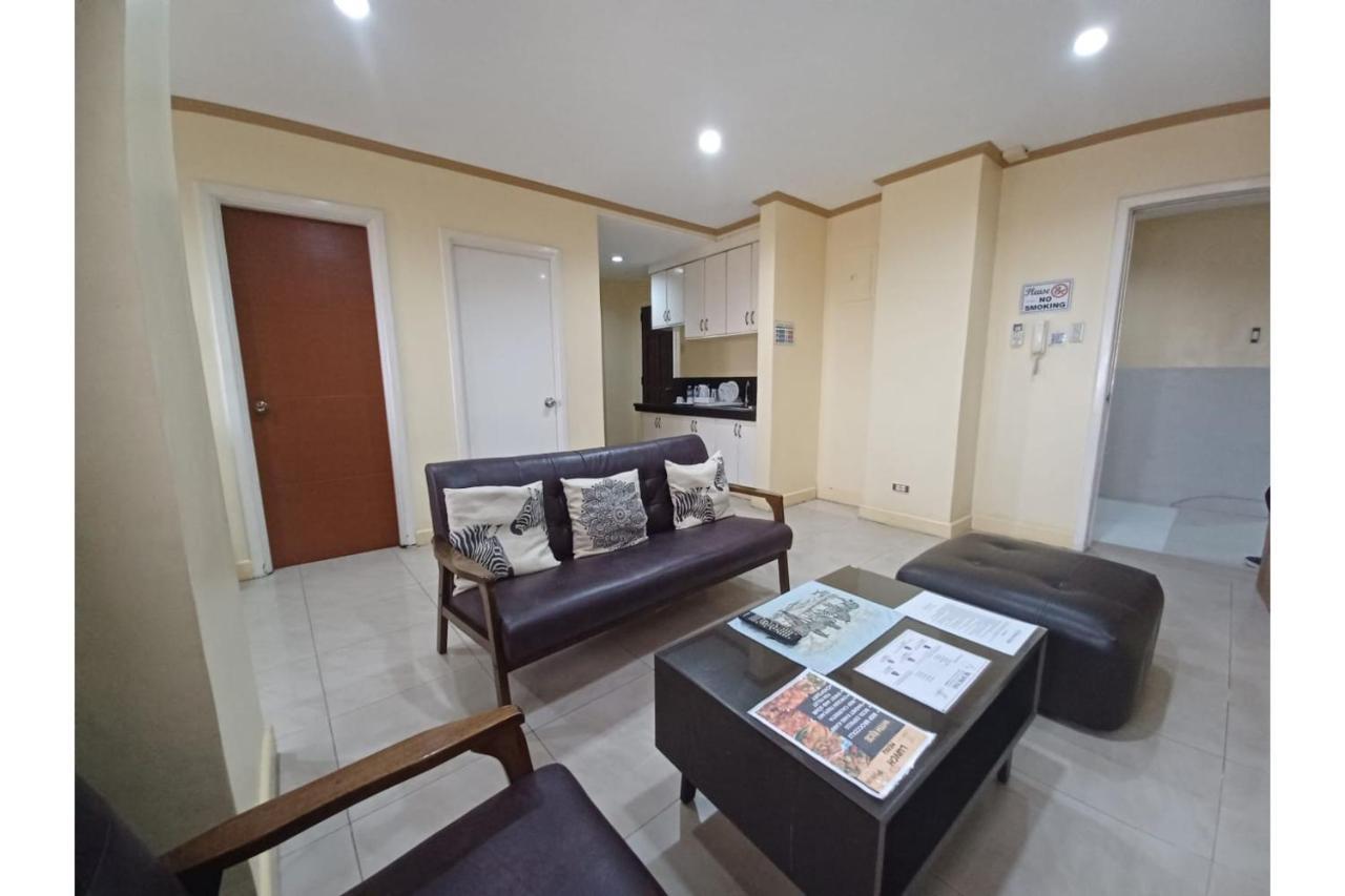 Oyo 908 Silverio Suites Hotel Manila