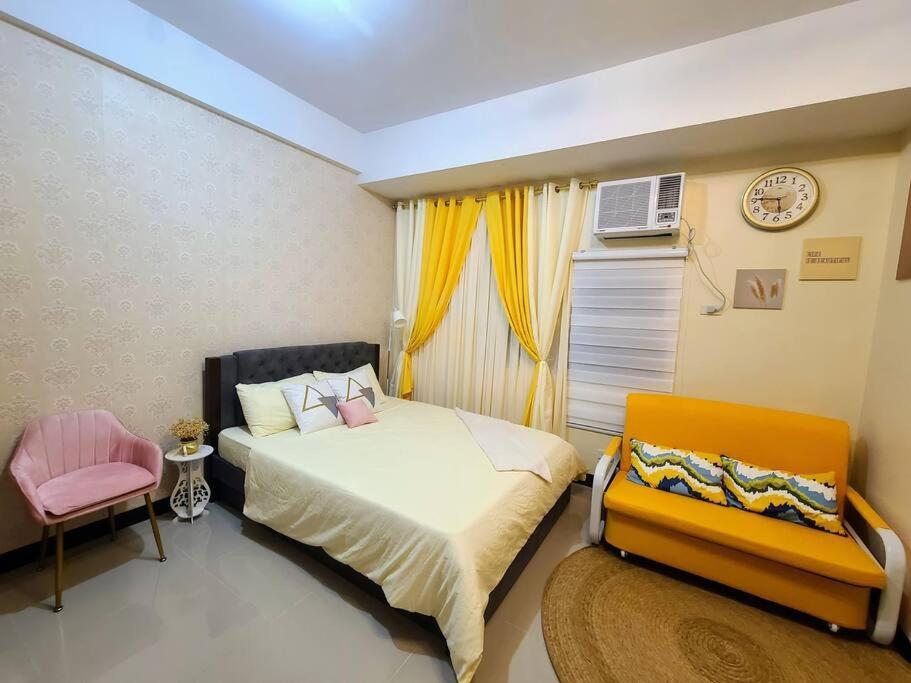 House Of B&y At 101 Newport Across Naia T3 Apartment Manila