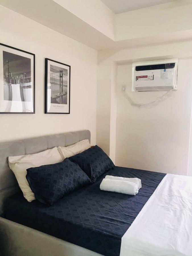 1br Unit At Celandine Near Ayala Cloverleaf Mall Apartment