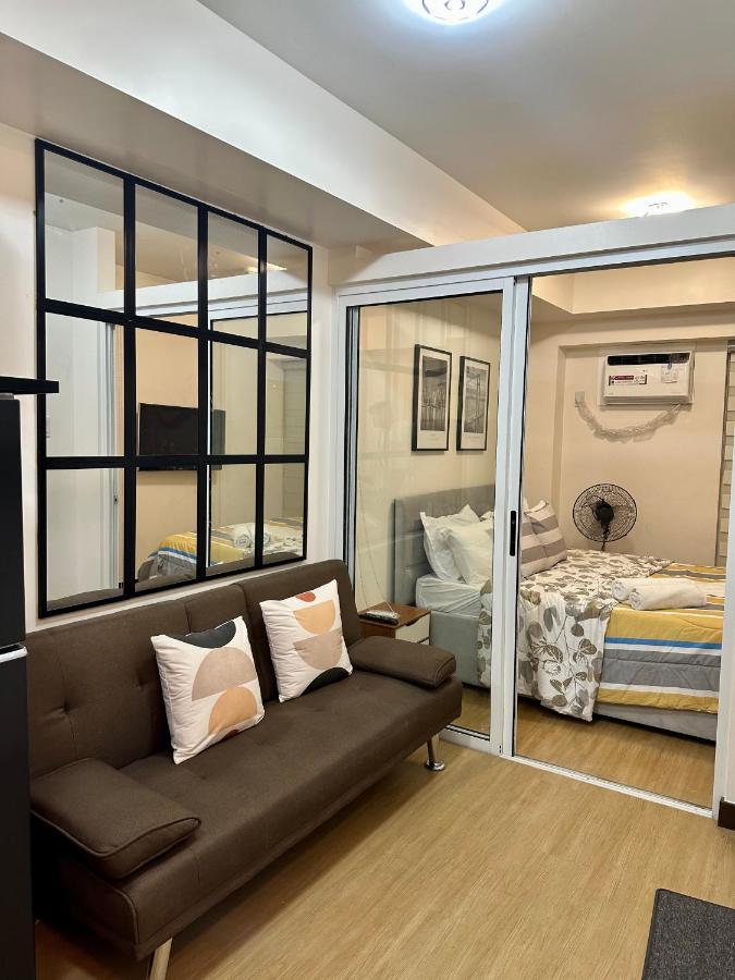 1br Unit At Celandine Near Ayala Cloverleaf Mall Apartment