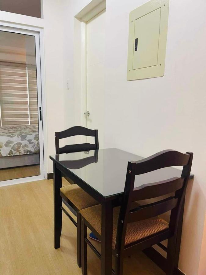 1br Unit At Celandine Near Ayala Cloverleaf Mall Apartment Manila