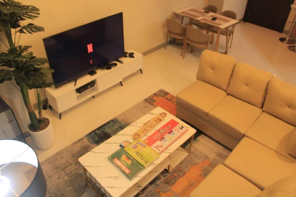 A2j Luxury 3br Near Uptown Mall Bgc Taguig Apartment