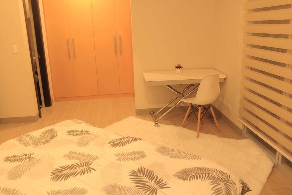 Apartment A2j Luxury 3br Near Uptown Mall Bgc Taguig Manila
