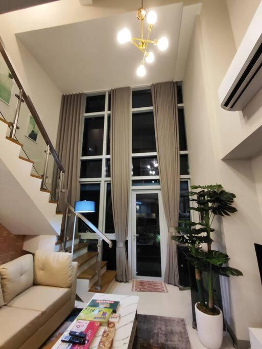 A2j Luxury 3br Near Uptown Mall Bgc Taguig