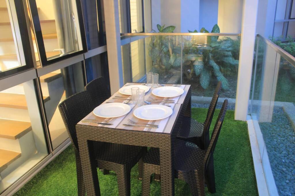 A2j Luxury 3br Near Uptown Mall Bgc Taguig Apartment Manila