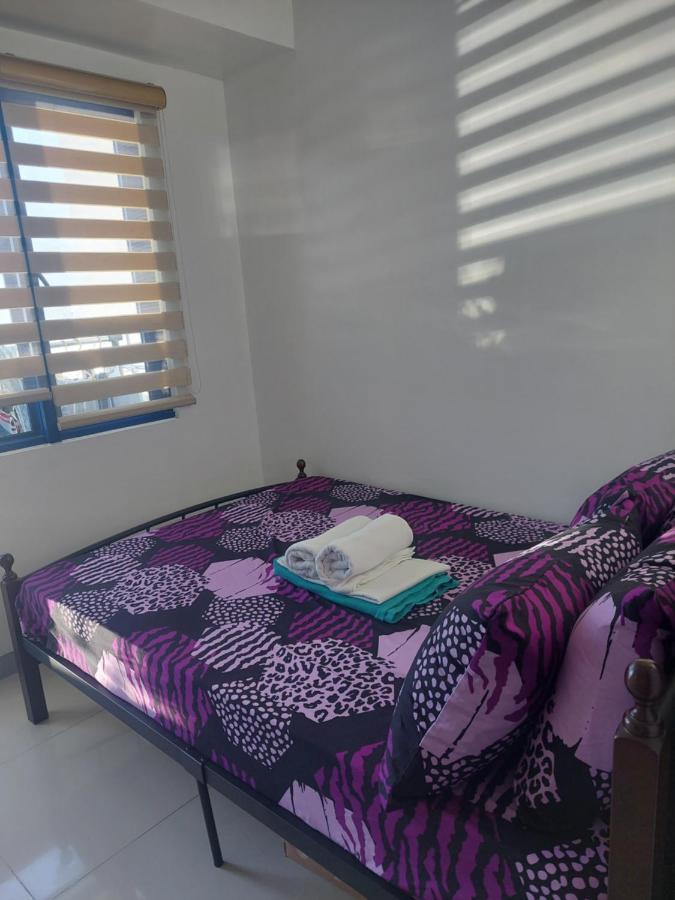 Sea Res Mall Of Asia 2bedroom By Elsie D