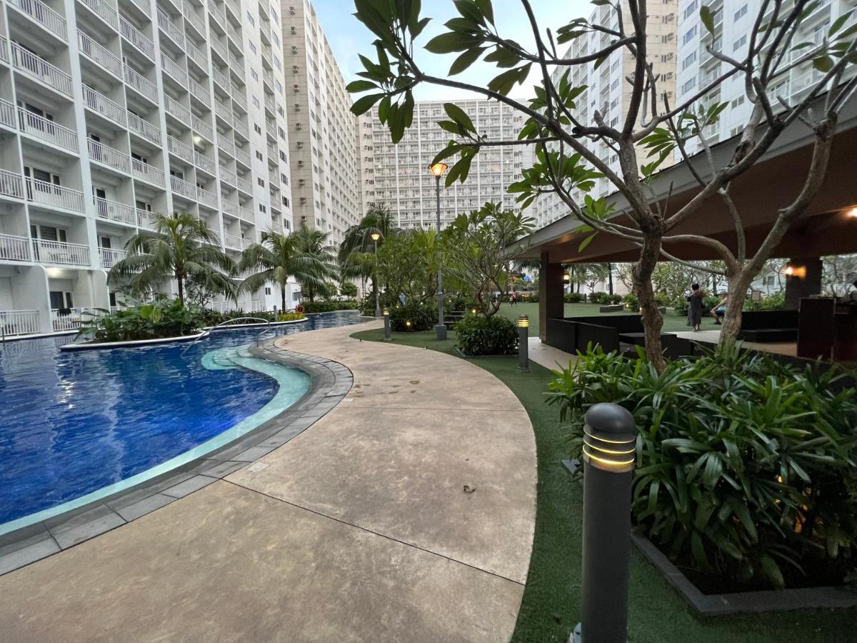 Yam Staycation Shore Residences * Manila