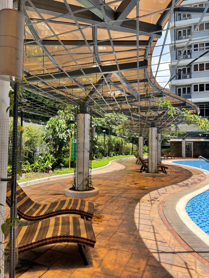 Luxury Suite Across Sm Megamall * Manila