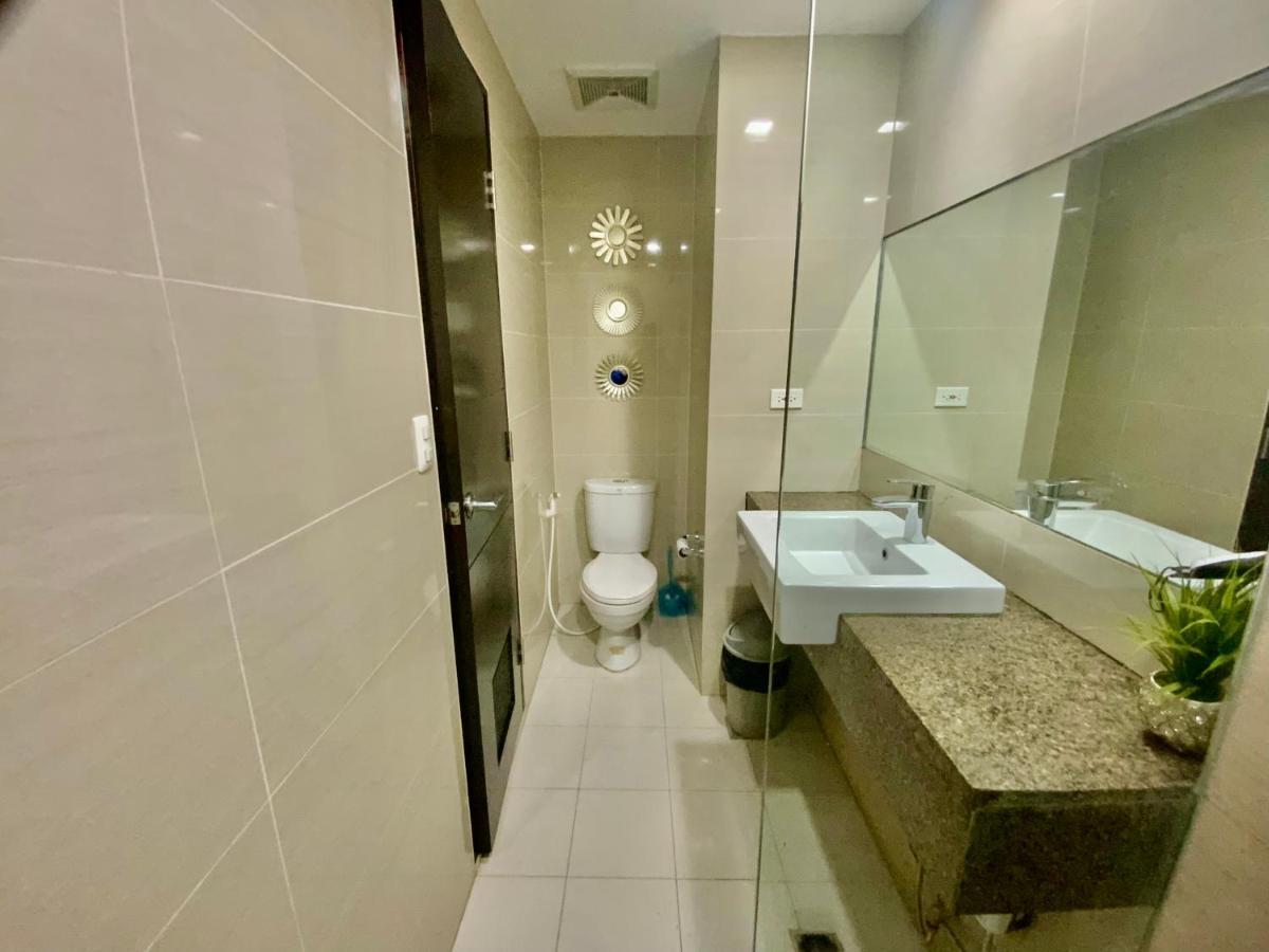 The Haven At One Eastwood Tower 1 No Pets Allowed Apartment