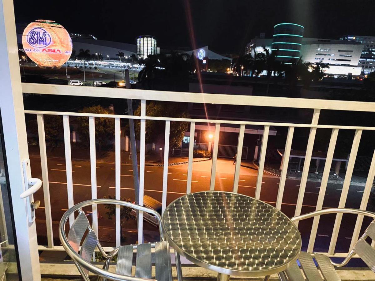Shell Residences Prime Moa/jo Alano