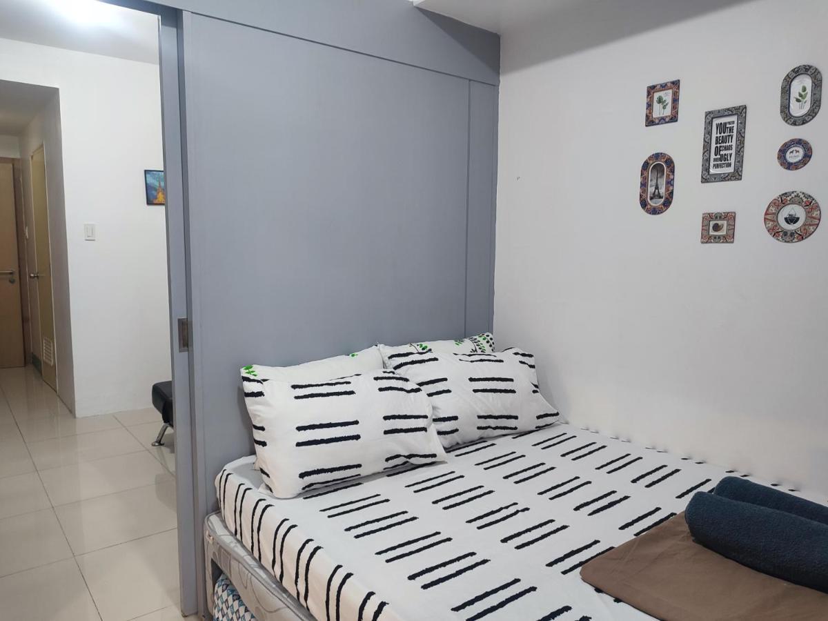 Sea Residences Moa Complex - Ruffa's Condotel Apartment Manila