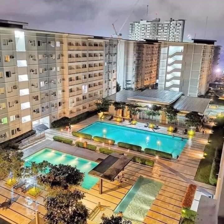 Apartment Trees In Quezon With Balcony. Manila