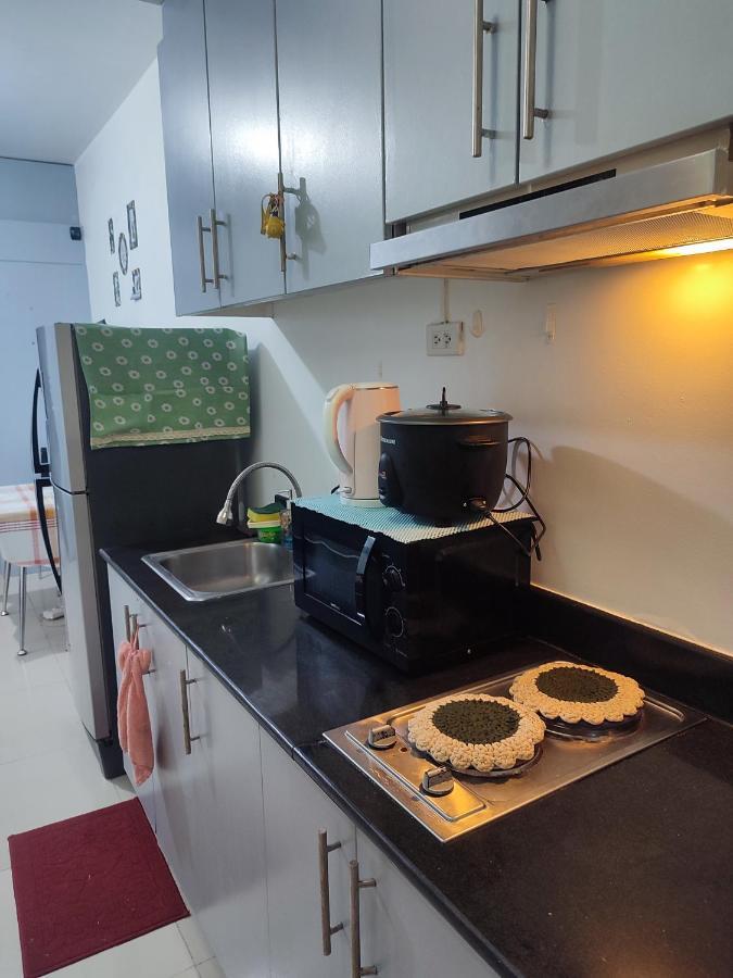 Sea Residences Moa Complex - Ruffa's Condotel Apartment Manila