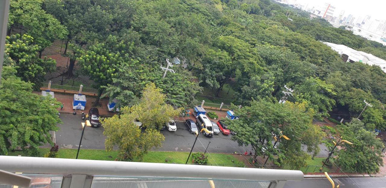 Guest house Eton Baypark Manila. By Tripleview *