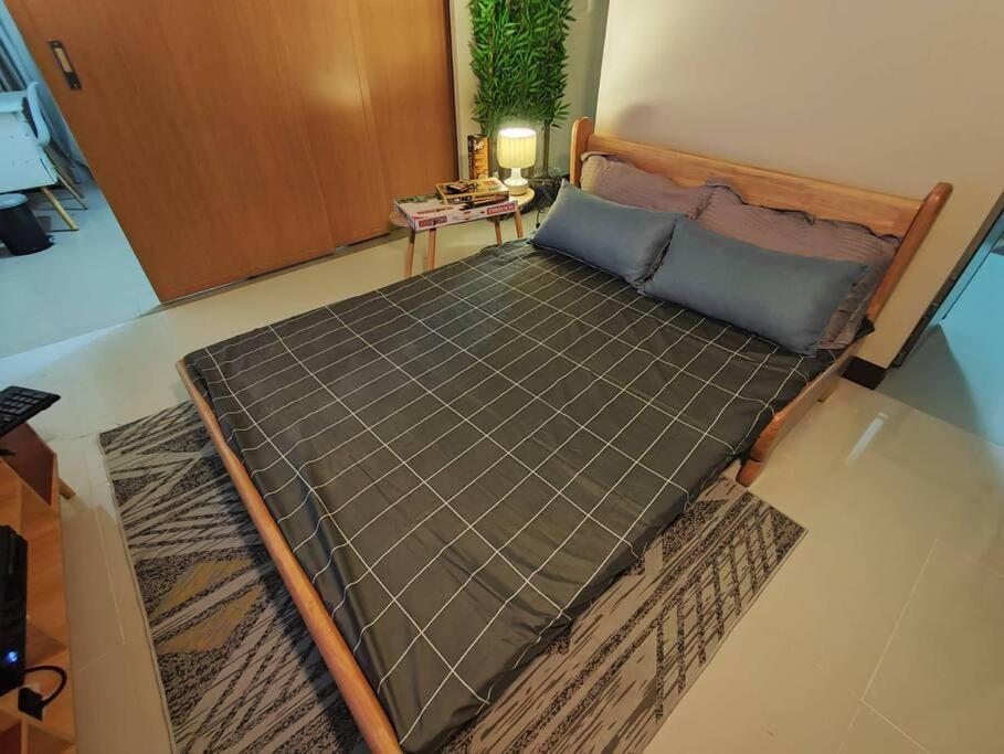 A2j Luxury 2br Near Uptown Mall Bgc Taguig Manila