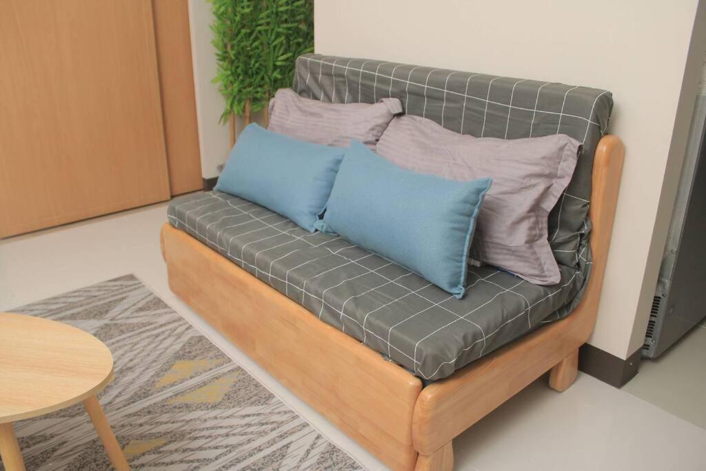 A2j Luxury 2br Near Uptown Mall Bgc Taguig * Manila