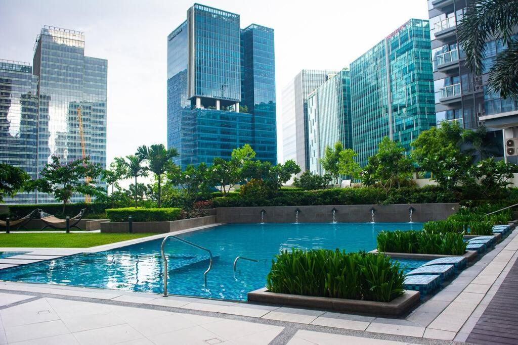 A2j Luxury 2br Near Uptown Mall Bgc Taguig Apartment
