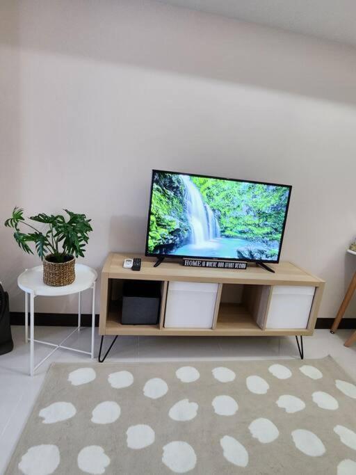 Cosy Executive 1 Bedroom Uptown Parksuites Ultra Fast Internet Apartment