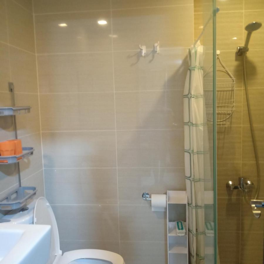 Apartment One Uptown Opposite Of Grandhyatt Taguig Manila