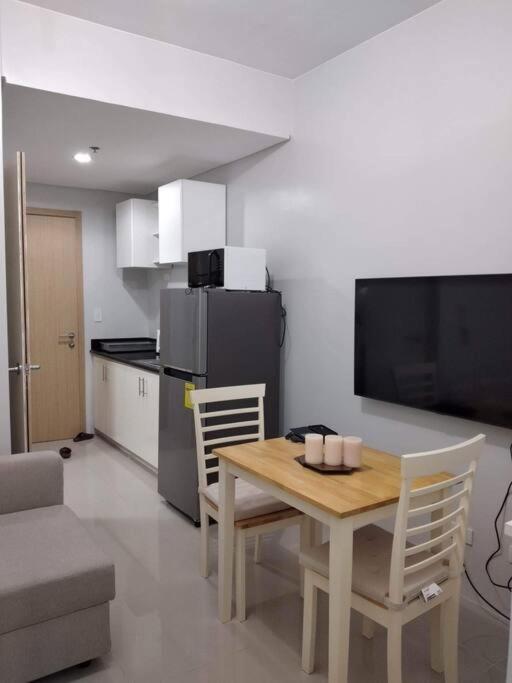 1231 Grass Residences Tower 5 Apartment *