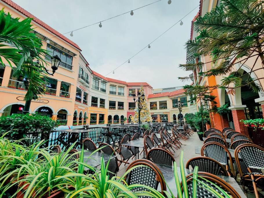 Venice View Balcony At Mckinley Hill Apartment *