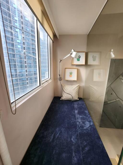 Apartamento Enjoy Bgc Sunset And Golf Course View 2 Bedroom Loft With 100mbps Internet Connection