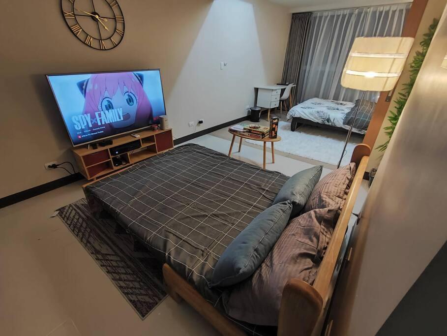 A2j Luxury 2br Near Uptown Mall Bgc Taguig