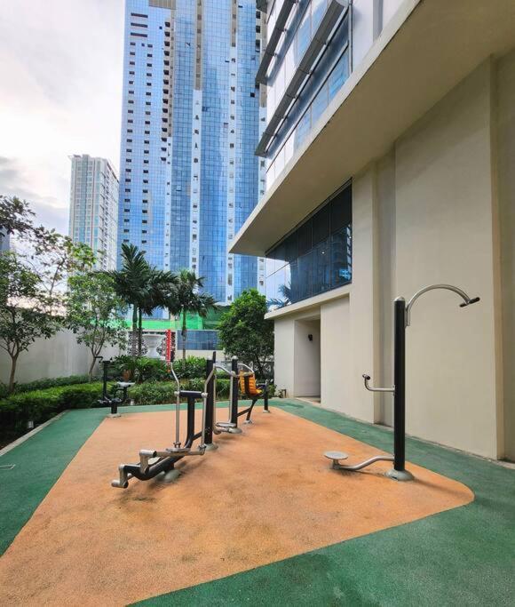 Cosy Executive 1 Bedroom Uptown Parksuites Ultra Fast Internet * Manila