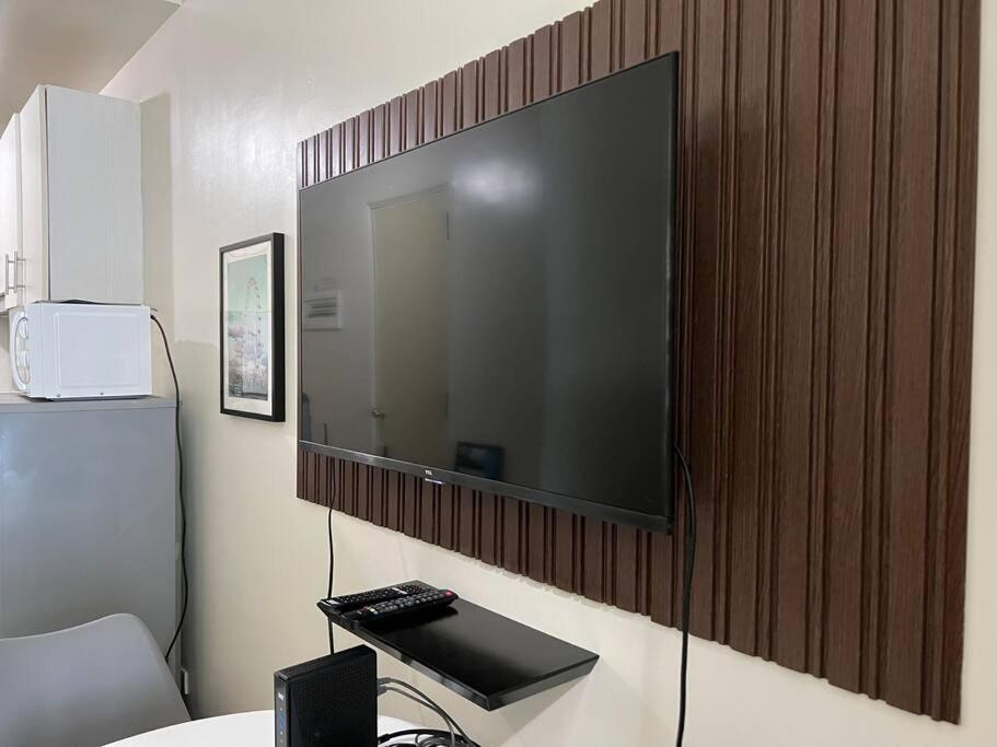 Apartment Jazz Residences - 1 Bedroom With Balcony - Cable, Wifi & Netflix *