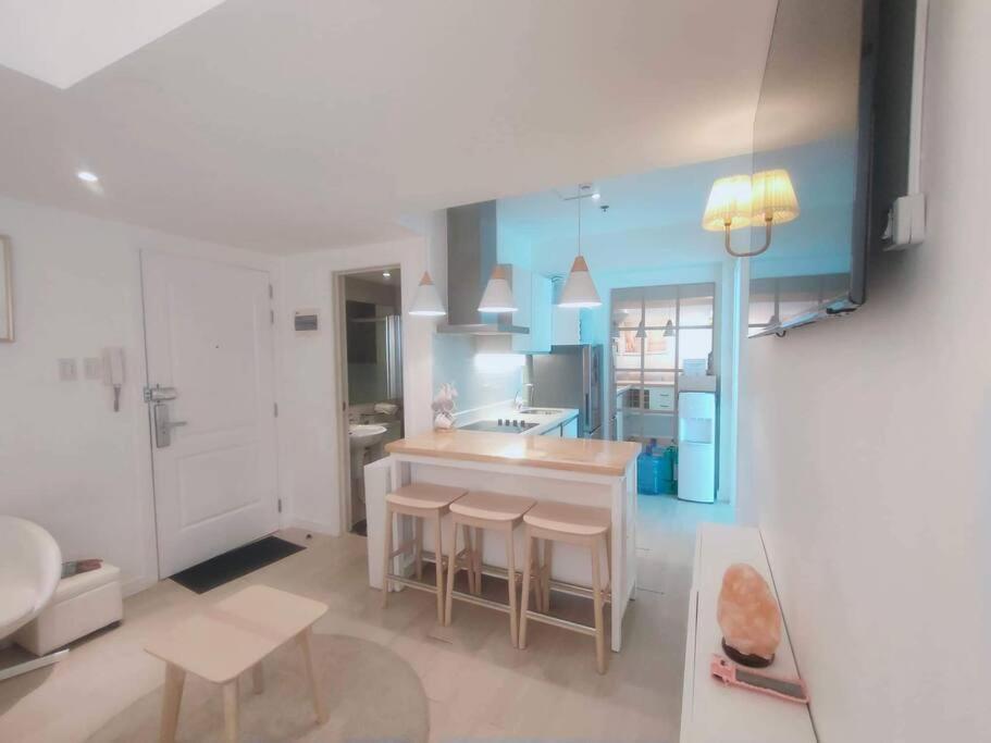 Azure Skyview Penthouse Minimalist Unit *