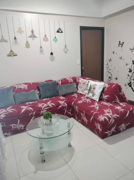 Cubao Manhattan Heights, Unit 8bc Tower B, 1 Br Apartment Manila