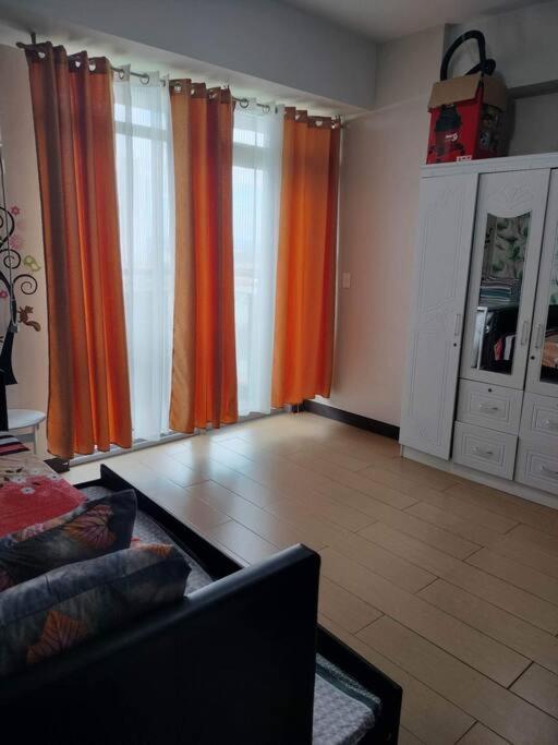 Cubao Manhattan Heights, Unit 8bc Tower B, 1 Br Apartment