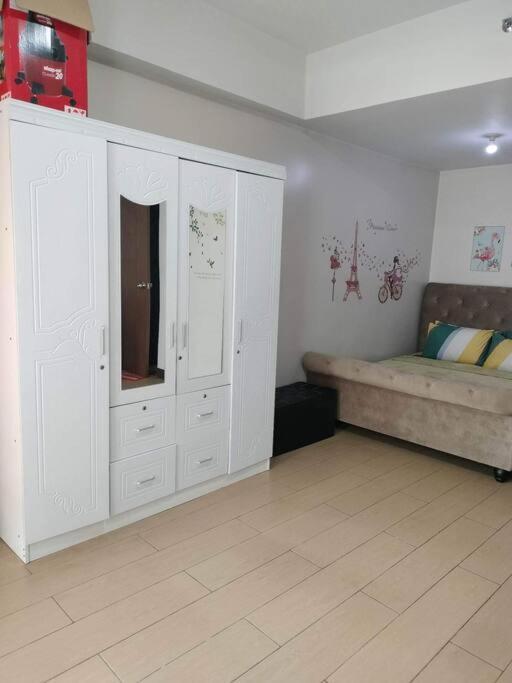 Apartment Cubao Manhattan Heights, Unit 8bc Tower B, 1 Br Manila