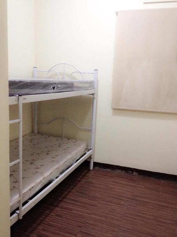 St. Maximillian Apartment Rentals Hostel Manila