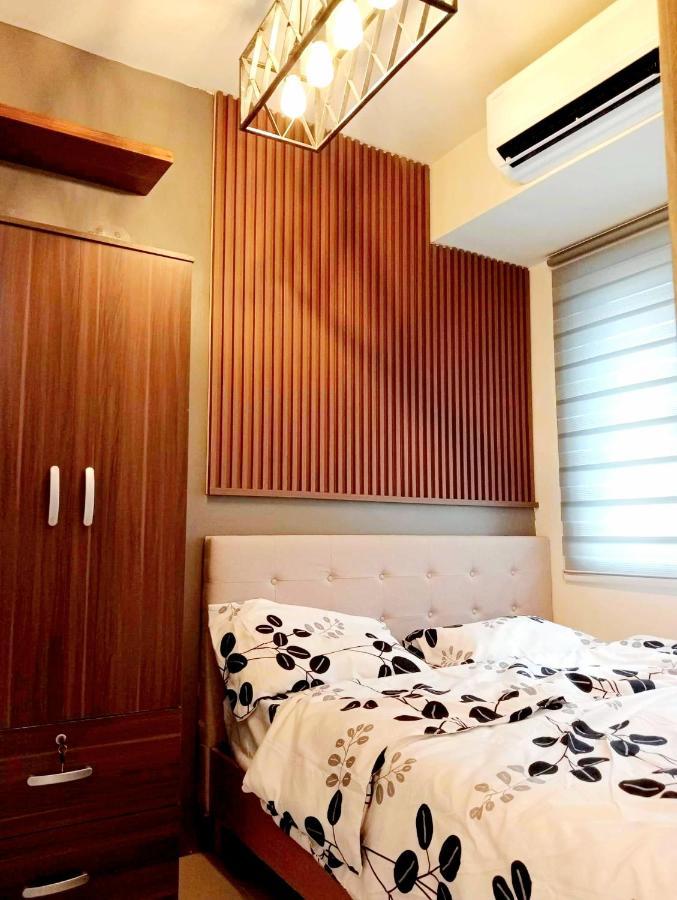 Moa S Residences 1br Stunning Boutique T3 * Manila