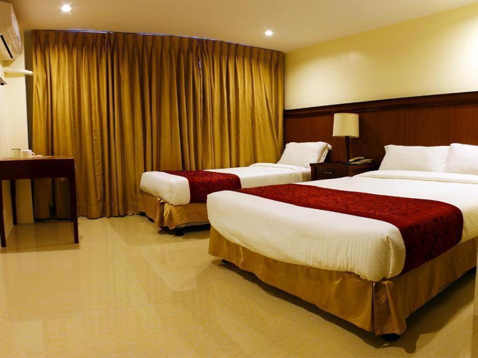 Chinatown Lai Lai Inc Hotel 3*