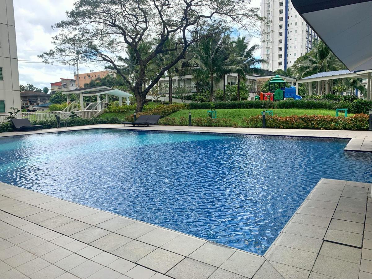Grass Residences Condotel Near Sm City North Edsa * Manila