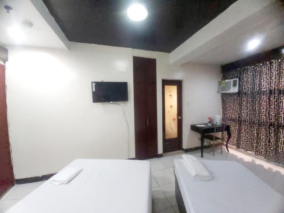 Cosmo Espana Near Ust Hotel 2*