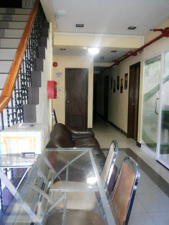 St. Maximillian Apartment Rentals *