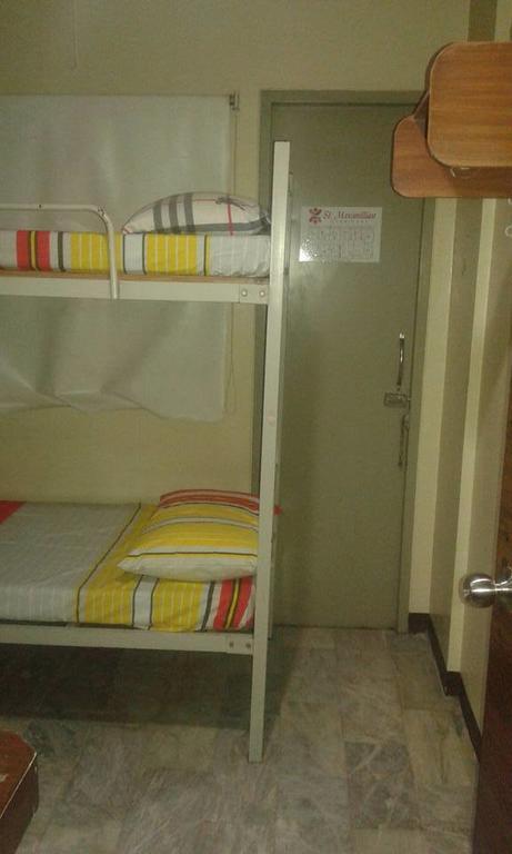St. Maximillian Apartment Rentals