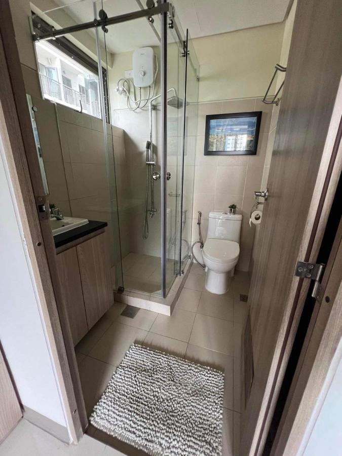 Apartamento Urban Oasis: Prime With Airport Convenience *