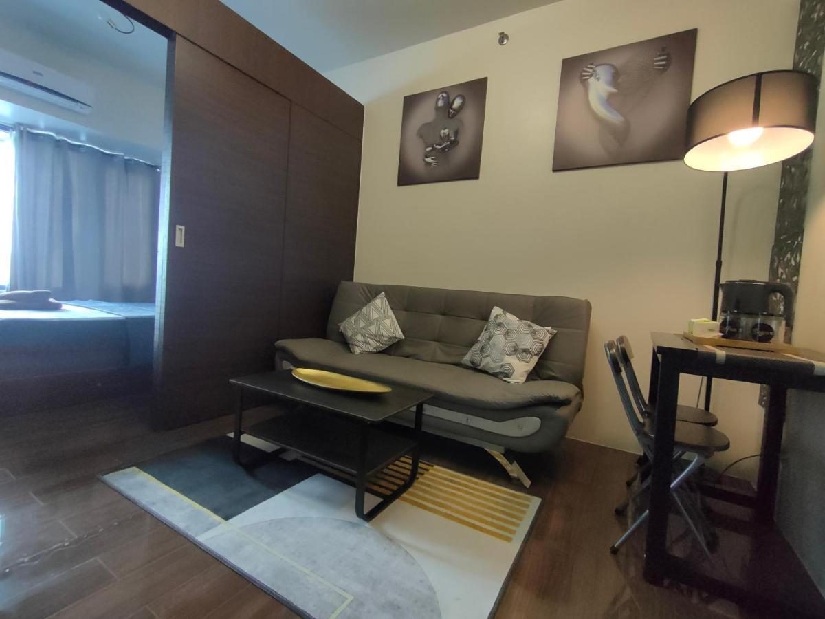 Apartment Amazing View Makati Elegant Flat 400mb Internet *