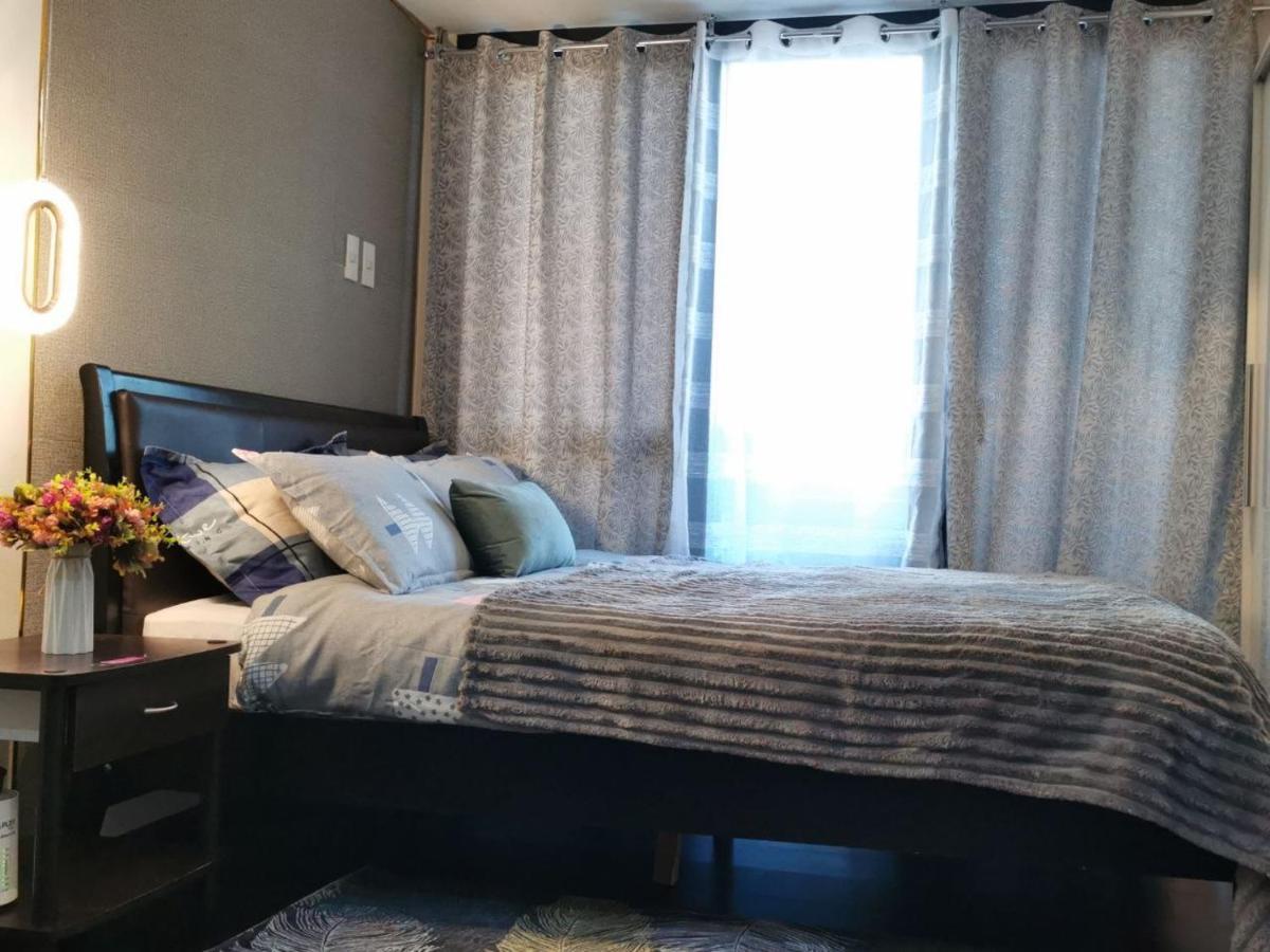 Elite Pod 1205 Knightsbridge Residences Makati * Manila
